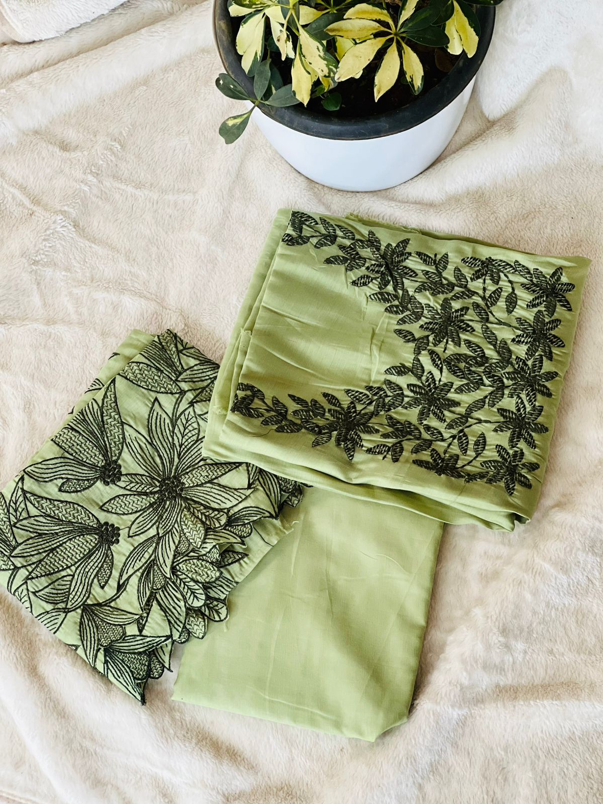 MUL CHANDERI UNSTICHED 3 PC SET